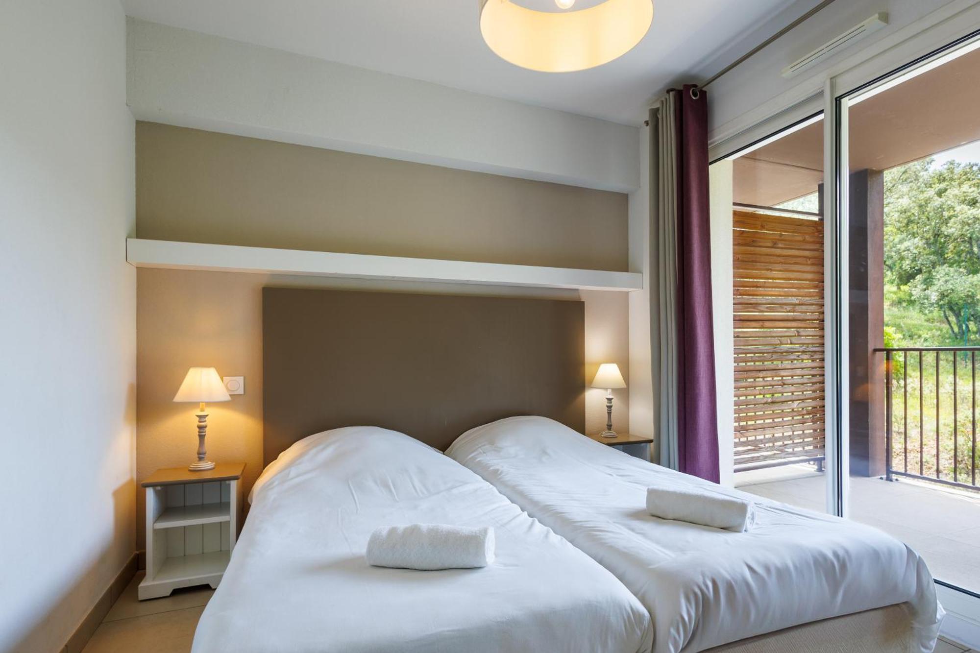 Residhotel Residence Pont Du Gard Ремулін Екстер'єр фото