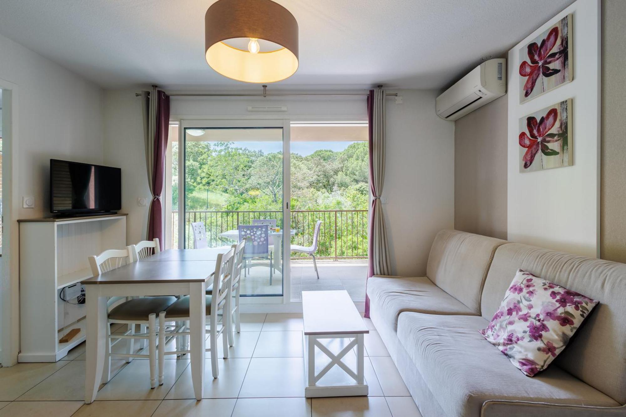 Residhotel Residence Pont Du Gard Ремулін Екстер'єр фото