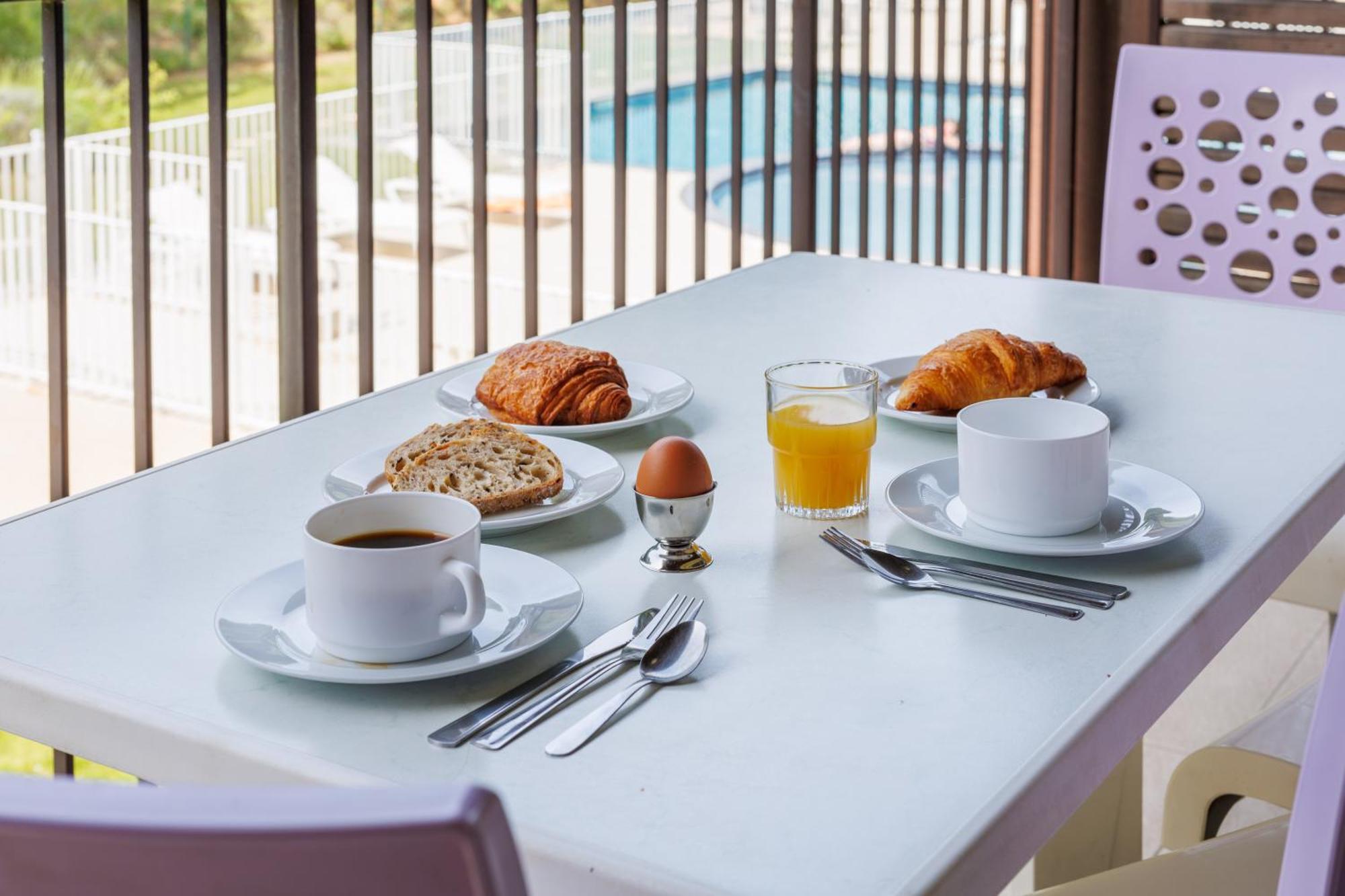 Residhotel Residence Pont Du Gard Ремулін Екстер'єр фото