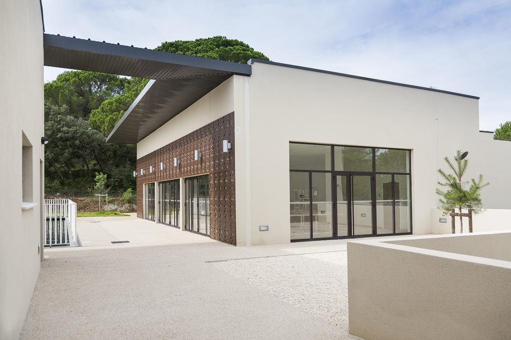 Residhotel Residence Pont Du Gard Ремулін Екстер'єр фото