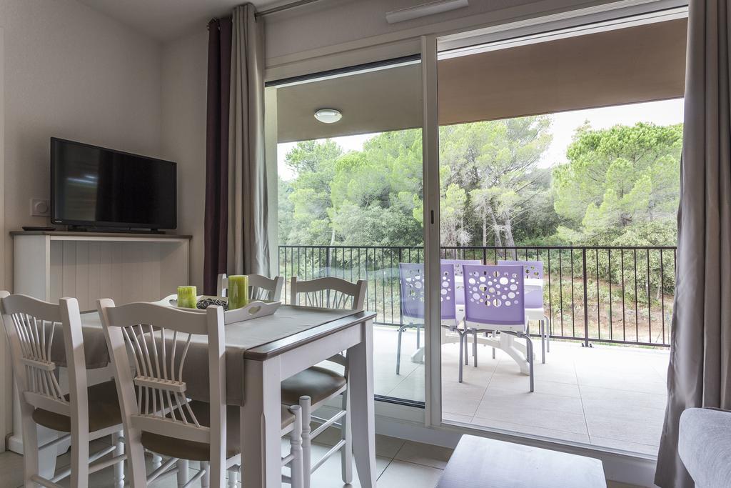 Residhotel Residence Pont Du Gard Ремулін Номер фото