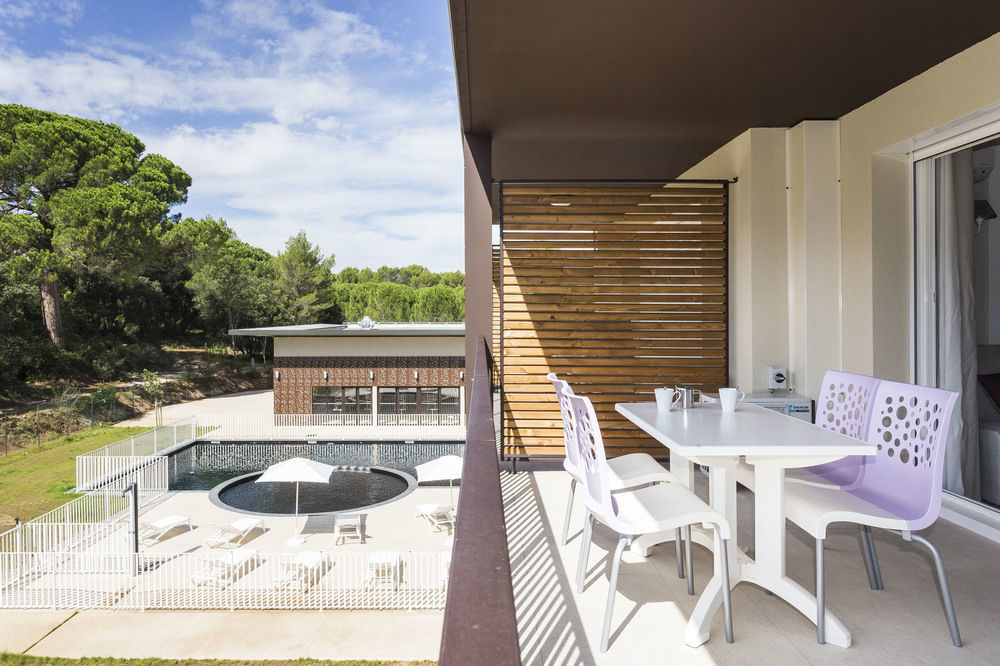 Residhotel Residence Pont Du Gard Ремулін Екстер'єр фото